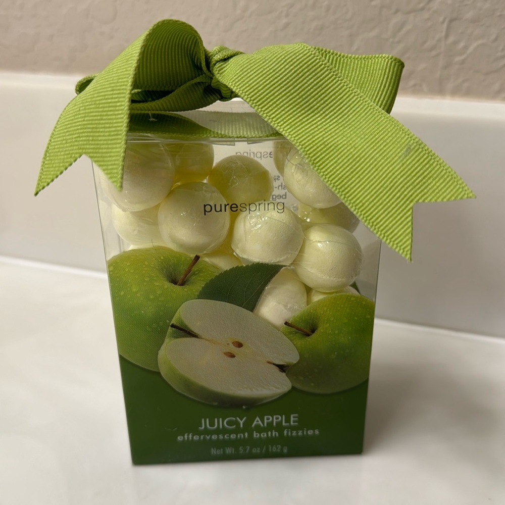 2/5 Pure Spring Juicy Apple Bath Fizzies